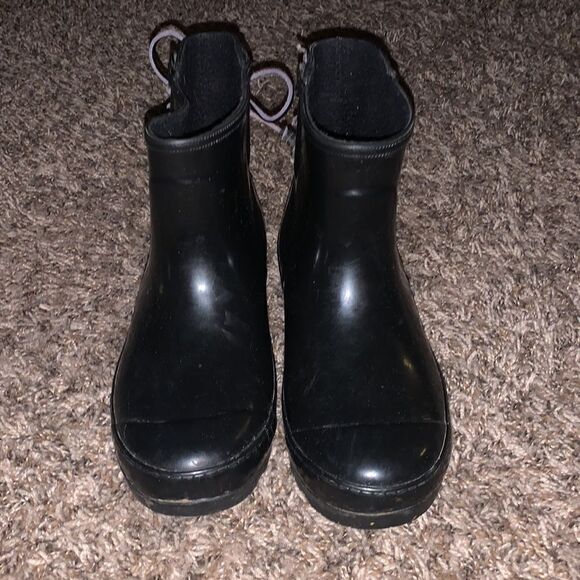 Sperry black rain booties, size 6. - Picture 4 of 6